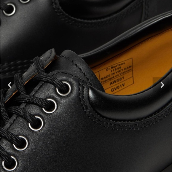 DR. MARTENS - Picture 2 of 14